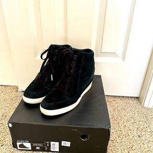 Sorel OUT N about Wedge Bootie Shoes Black size 8
